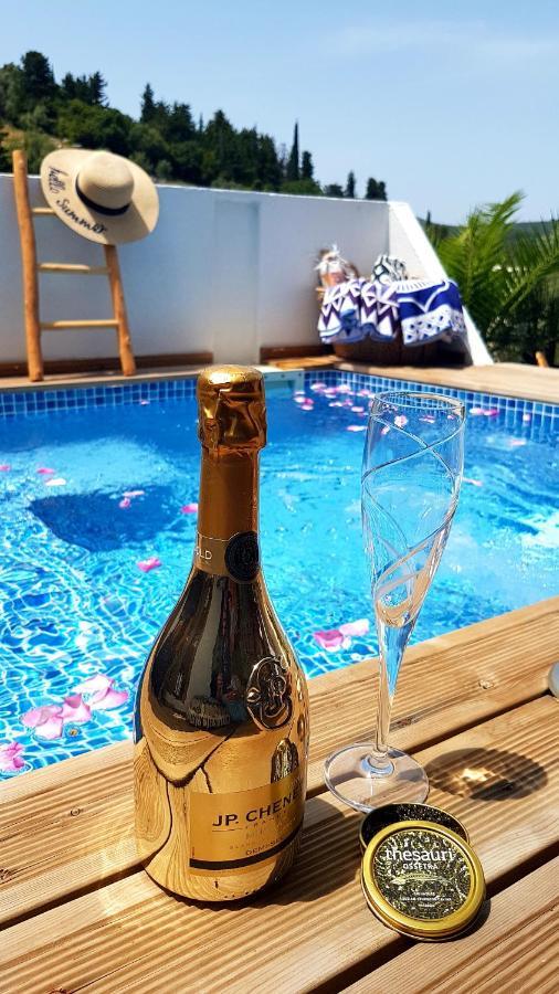 Luxury Villa Athina Nikiána Eksteriør bilde